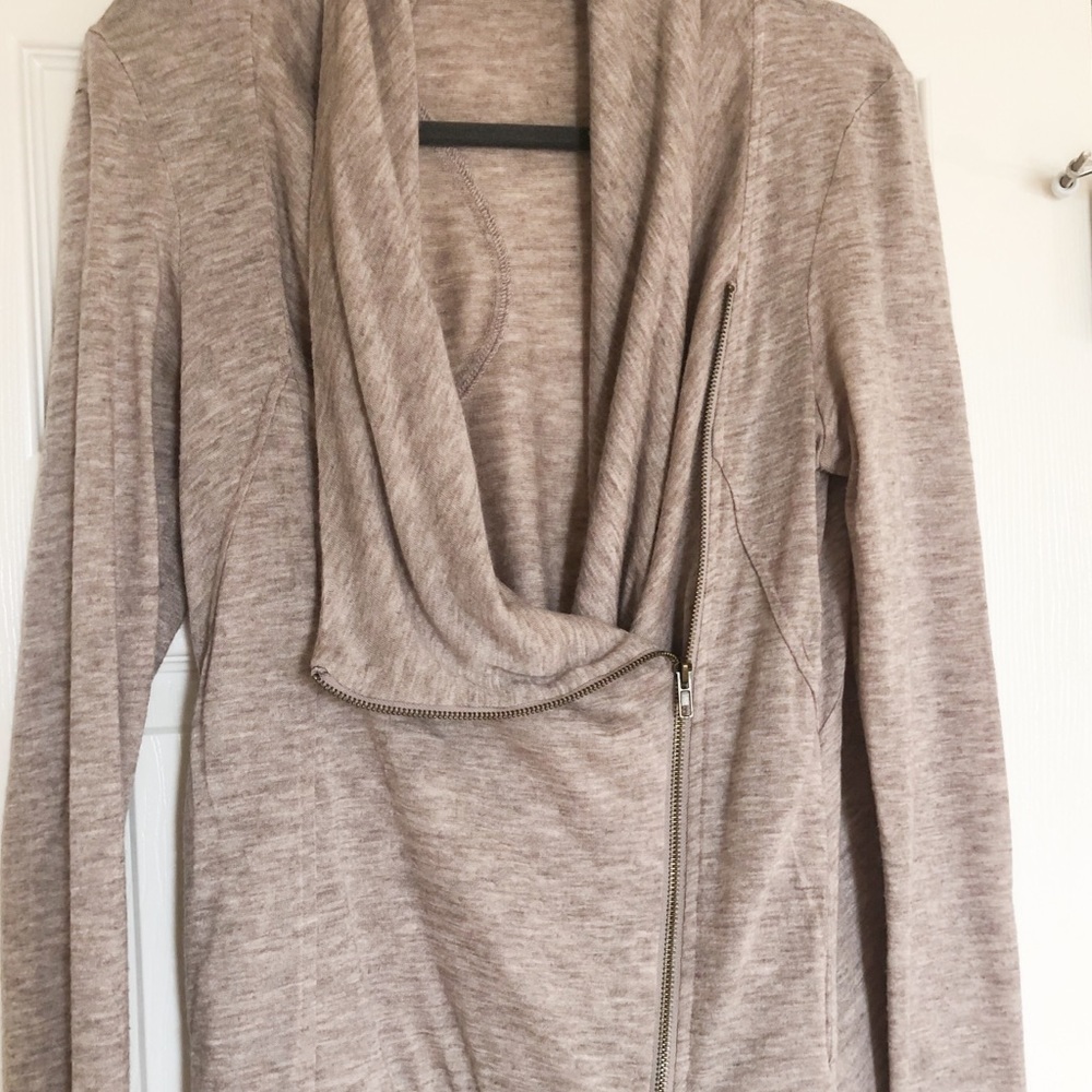 Heather Oatmeal Zip Sweater, size large